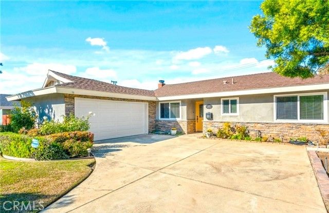 125 Ronwood Street, Glendora, CA 91740