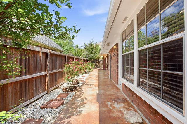 16814 Valley Palms Drive, Spring, TX 77379