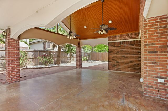 16814 Valley Palms Drive, Spring, TX 77379