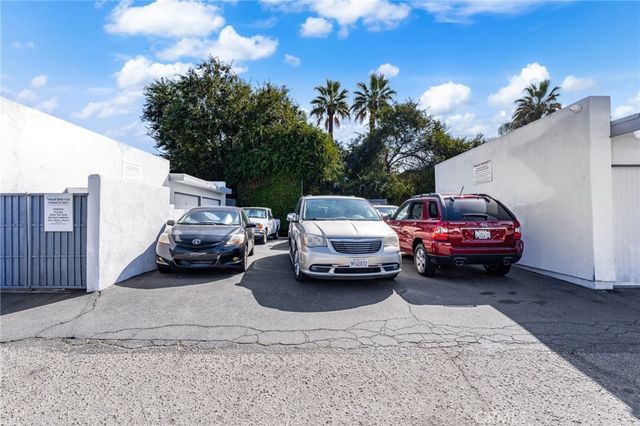 111 N Stanford Avenue, Fullerton, CA 92831