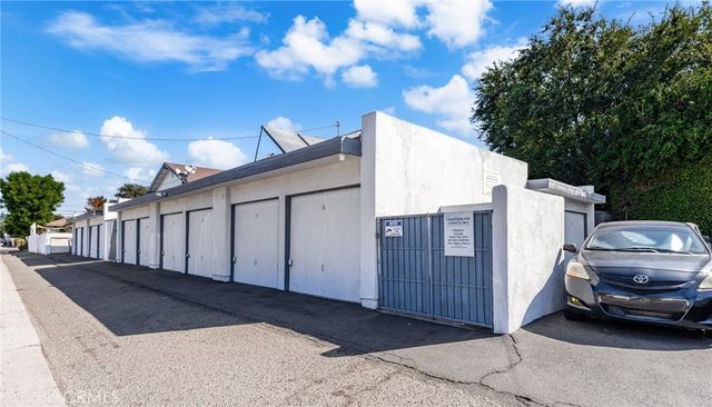 111 N Stanford Avenue, Fullerton, CA 92831