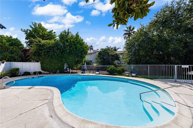 111 N Stanford Avenue, Fullerton, CA 92831