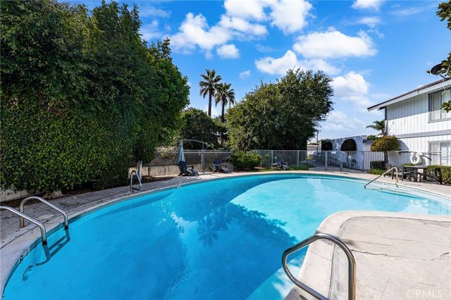 111 N Stanford Avenue, Fullerton, CA 92831