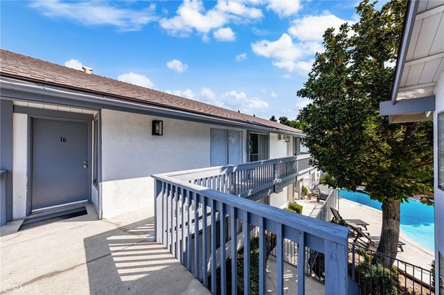 111 N Stanford Avenue, Fullerton, CA 92831