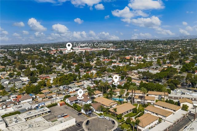 111 N Stanford Avenue, Fullerton, CA 92831