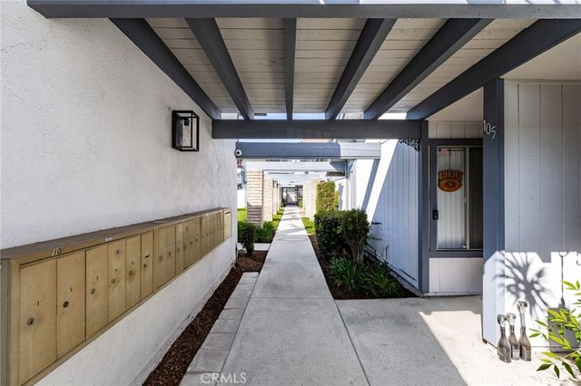 111 N Stanford Avenue, Fullerton, CA 92831