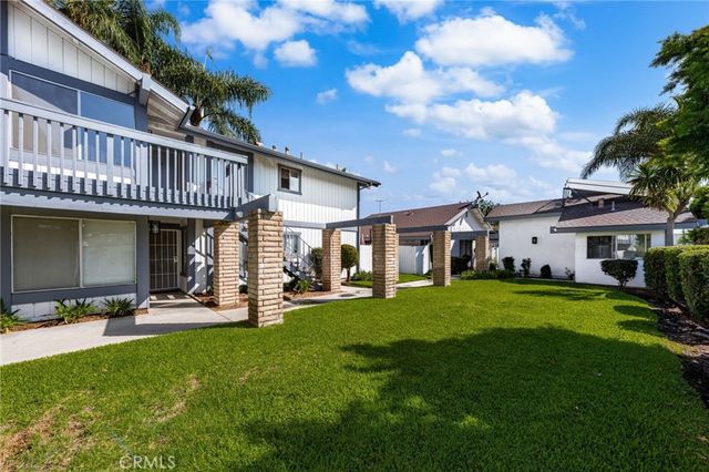 111 N Stanford Avenue, Fullerton, CA 92831