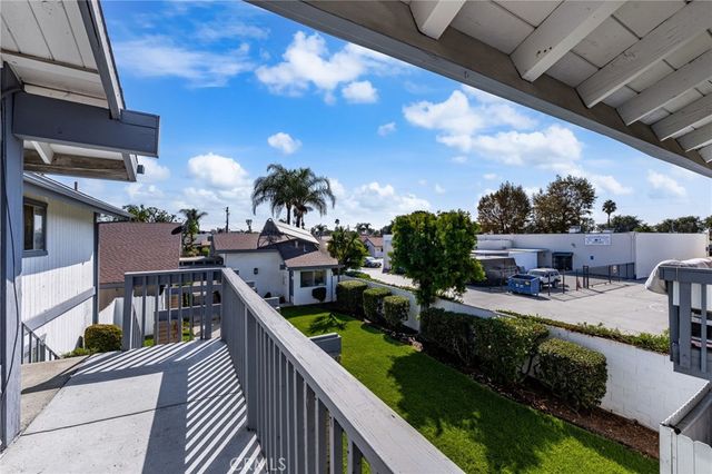 111 N Stanford Avenue, Fullerton, CA 92831