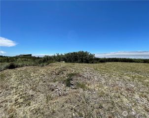 74 Dunes Lane, Ocean City, WA 98569