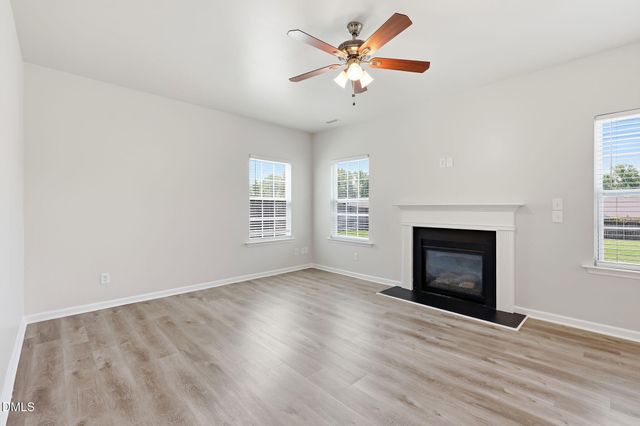 1009 Harvest Point Drive, Fuquay Varina, NC 27526