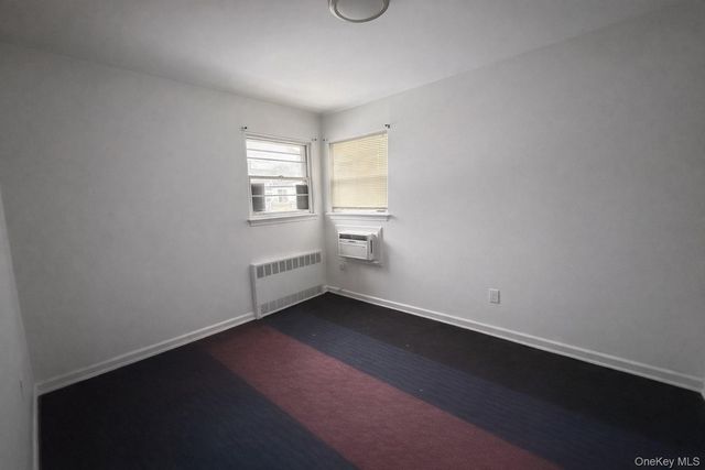 46 Elmira Street, Hicksville, NY 11801