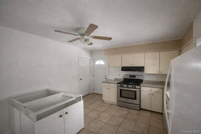 46 Elmira Street, Hicksville, NY 11801