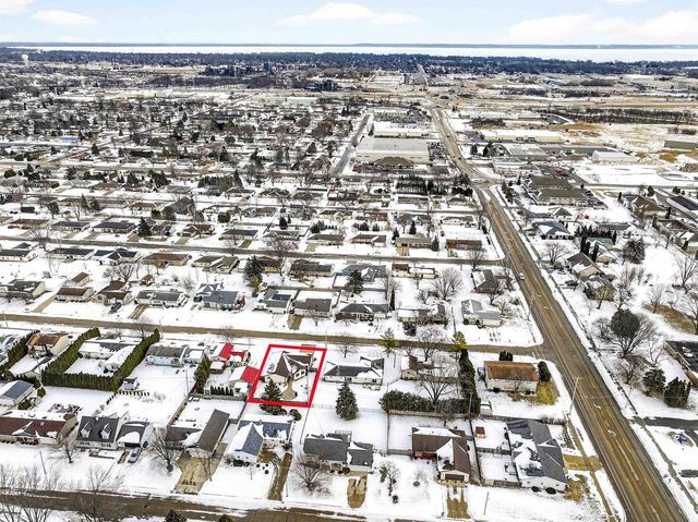 1377 INVERNESS LANE, Neenah, WI 54956