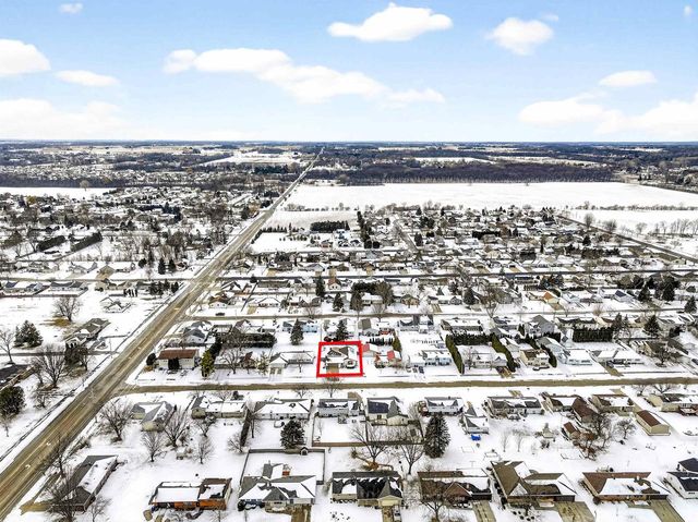 1377 INVERNESS LANE, Neenah, WI 54956