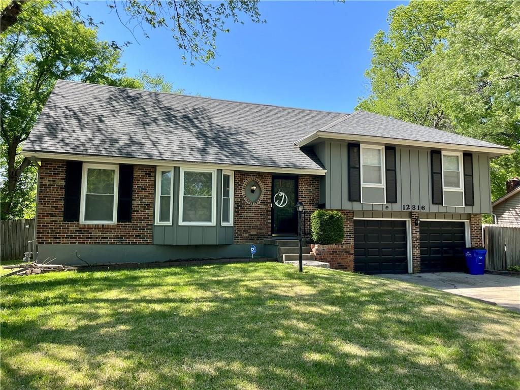 12816 Byars Road, Grandview, MO 64030