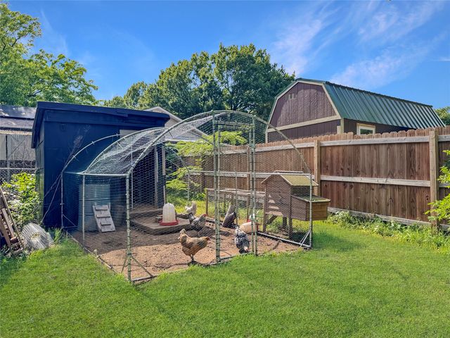 604 S Maple Street, Howe, TX 75459