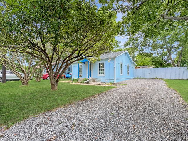 604 S Maple Street, Howe, TX 75459