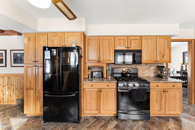 18136 Yorkshire Avenue, Prior Lake, MN 55372