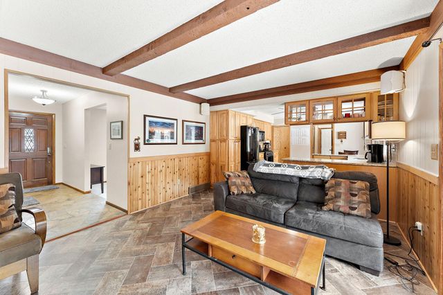 18136 Yorkshire Avenue, Prior Lake, MN 55372