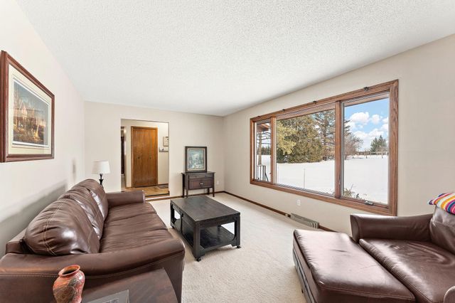 18136 Yorkshire Avenue, Prior Lake, MN 55372