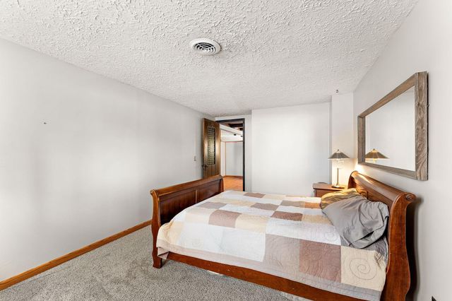 18136 Yorkshire Avenue, Prior Lake, MN 55372