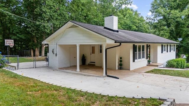 596 Cane Creek Valley Road, Dahlonega, GA 30533
