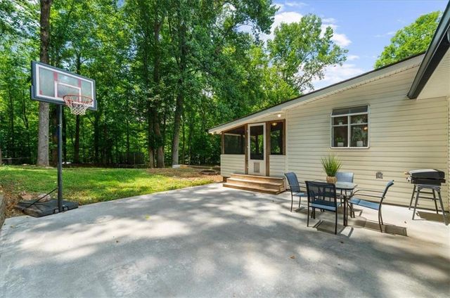 596 Cane Creek Valley Road, Dahlonega, GA 30533