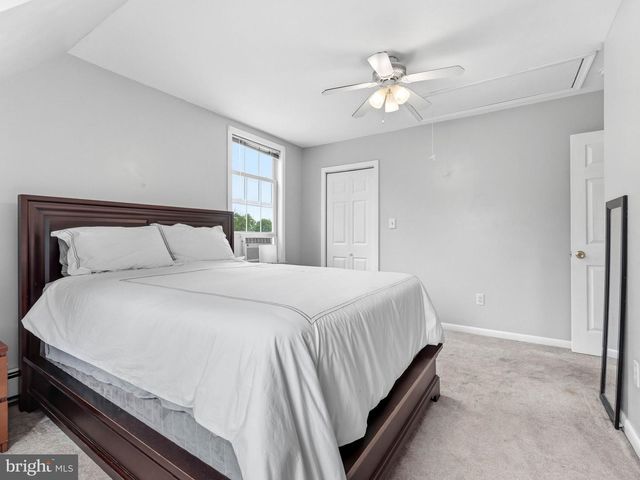 106 MERION AVE, Aldan, PA 19018