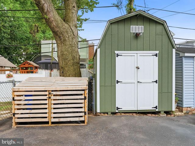 106 MERION AVE, Aldan, PA 19018