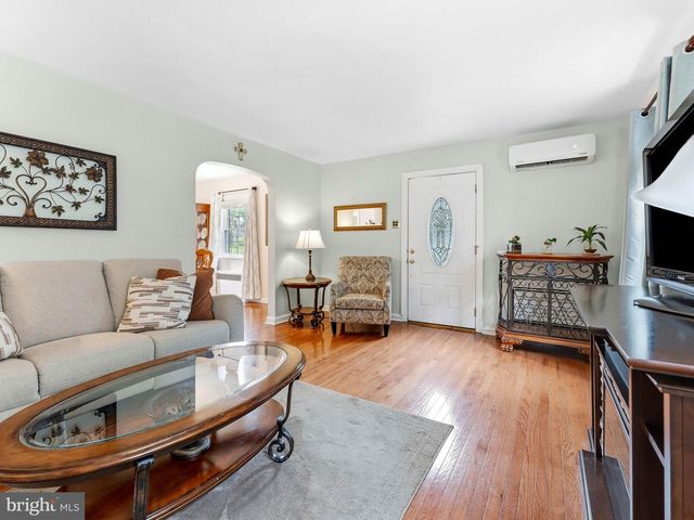 106 MERION AVE, Aldan, PA 19018
