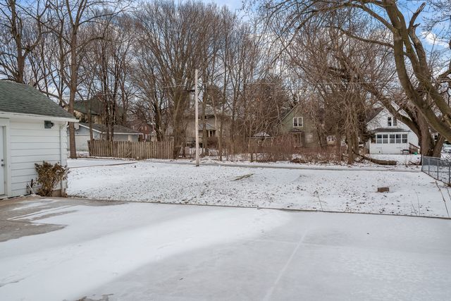 720 S 2nd Street, Dekalb, IL 60115