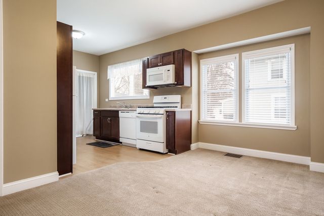 720 S 2nd Street, Dekalb, IL 60115