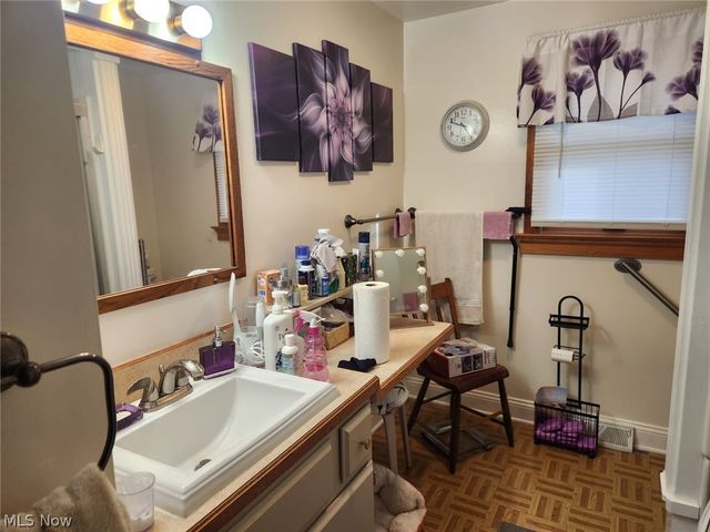 6070 Highton Street SW, Navarre, OH 44662