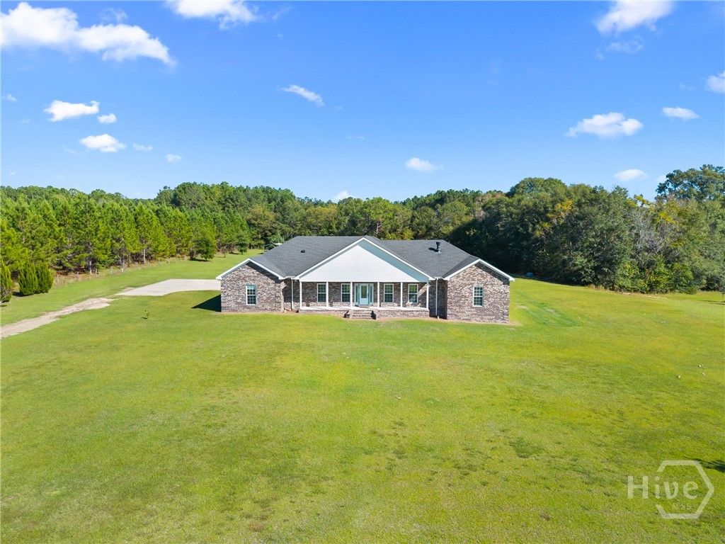 Image 26 of property listing at 1895 Williams Road, Statesboro, GA 30458