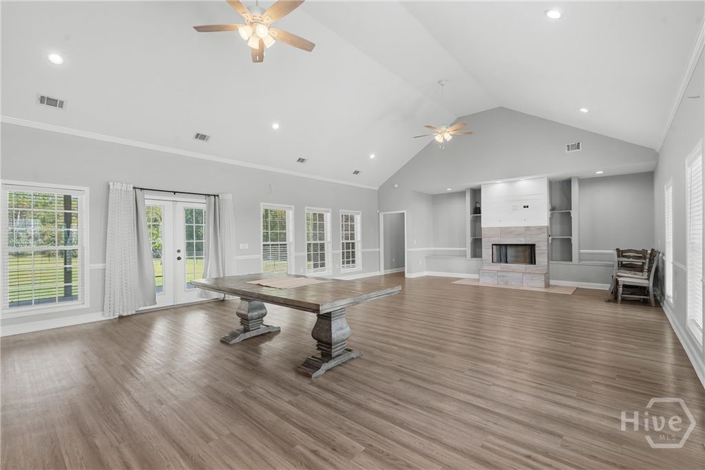 Image 5 of property listing at 1895 Williams Road, Statesboro, GA 30458