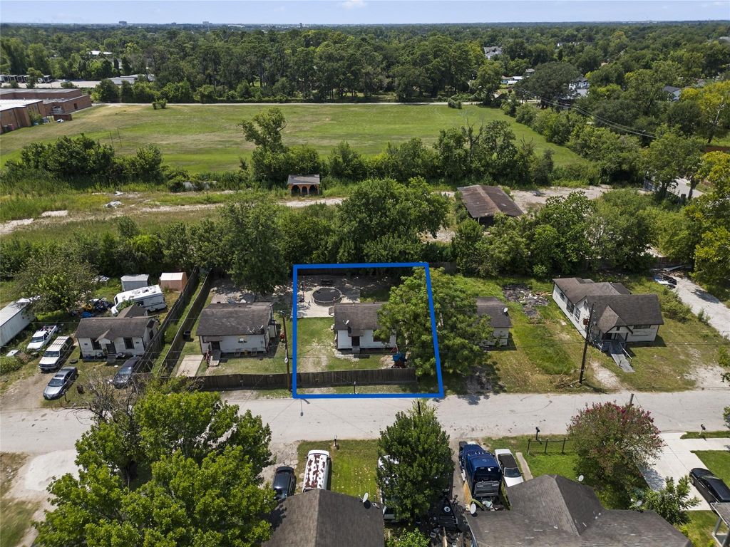 7333 Parkes Street, Houston, TX 77088