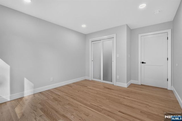 2 Garden Court, Ho-ho-kus, NJ 07423