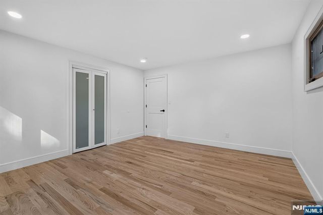 2 Garden Court, Ho-ho-kus, NJ 07423