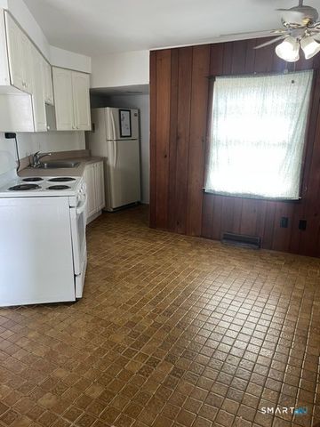 102 Riverview Avenue, Branford, CT 06405