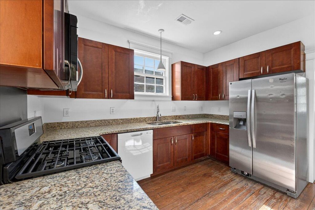 Image 5 of property listing at 66 America Street A&B, Charleston, SC 29403