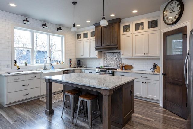 230 DEFOREST DRIVE, Kaukauna, WI 54130
