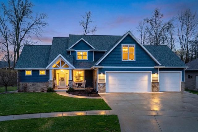 230 DEFOREST DRIVE, Kaukauna, WI 54130