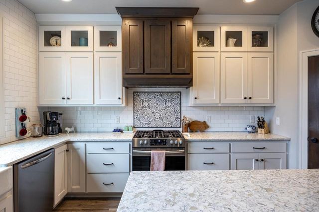 230 DEFOREST DRIVE, Kaukauna, WI 54130
