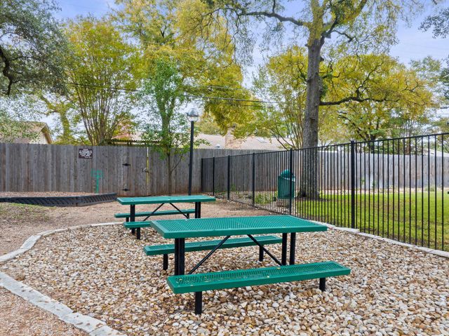 3904 Cordova DR, Austin, TX 78759