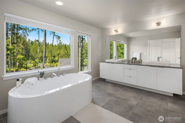 4912 Amherst Way SW, Port Orchard, WA 98367