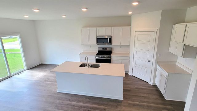 2271 Cobble Springs Drive, Wonder Lake, IL 60097