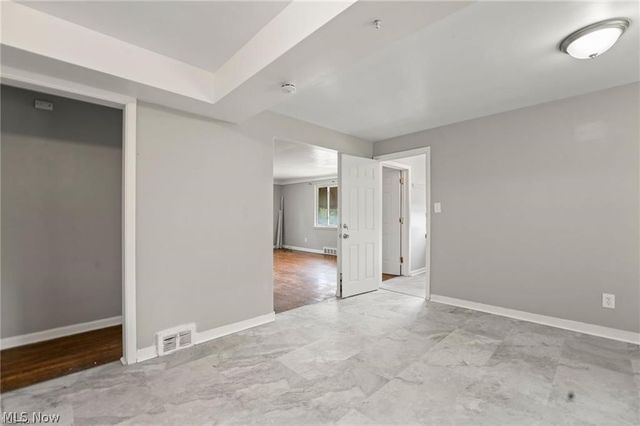 14625 Milverton Road, Cleveland, OH 44120