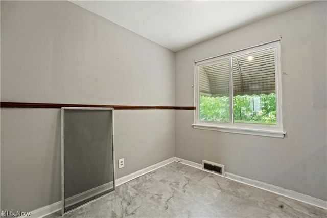 14625 Milverton Road, Cleveland, OH 44120