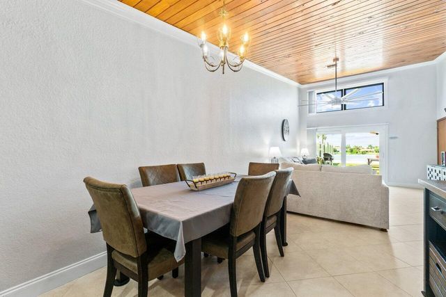 12542 Westhampton Circle, Wellington, FL 33414