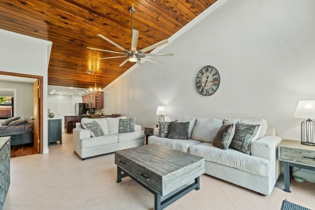 12542 Westhampton Circle, Wellington, FL 33414